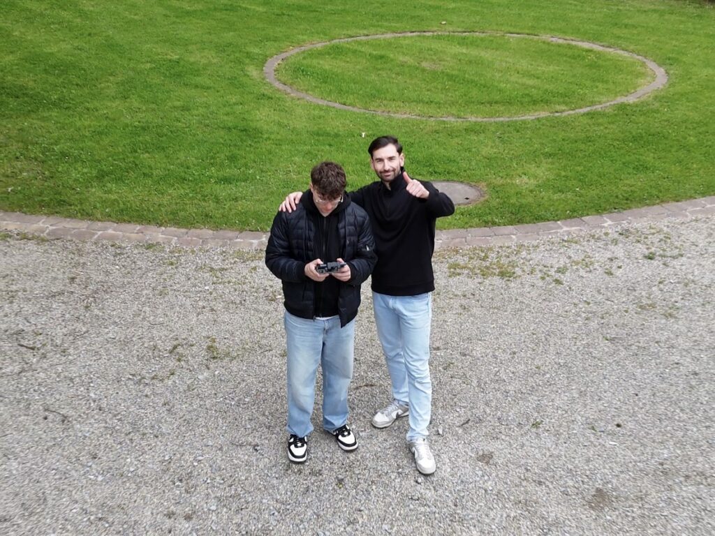 MotionByIben beim Drohnendreh für die Reportage Außergewöhnliche Ortsnamen im Kreis Calw